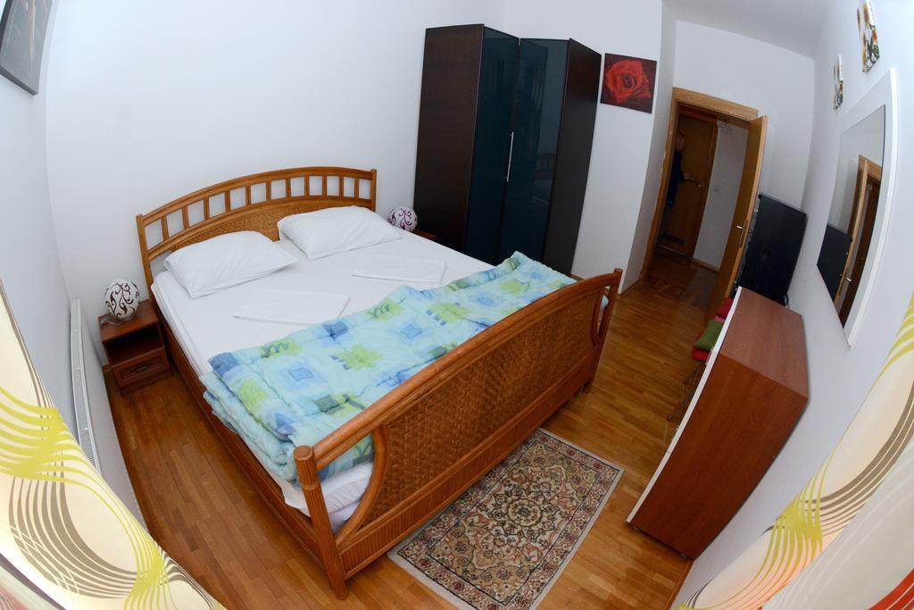 Apartments And Rooms Trsje Zagreb Habitación foto